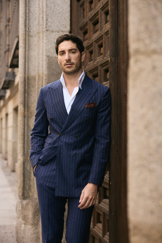 Design Two Piece Suit for Elegant & Stylish Looks